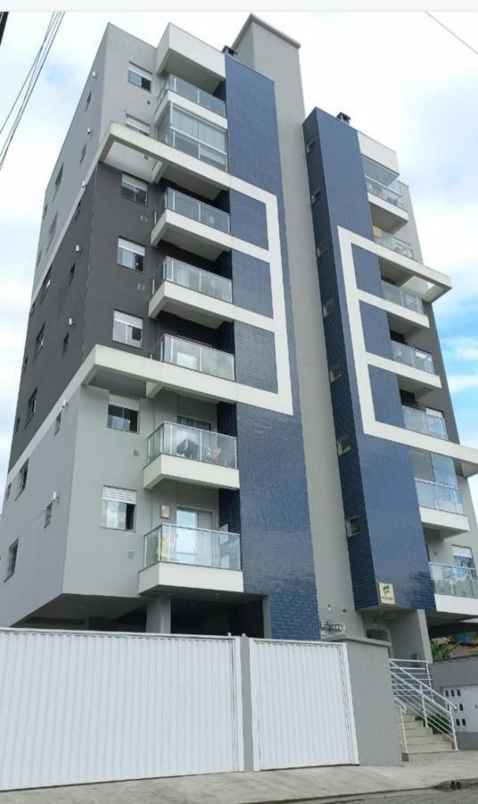 Agradavel Apartamento Em Bairro Silencioso... Camboriu Ngoại thất bức ảnh